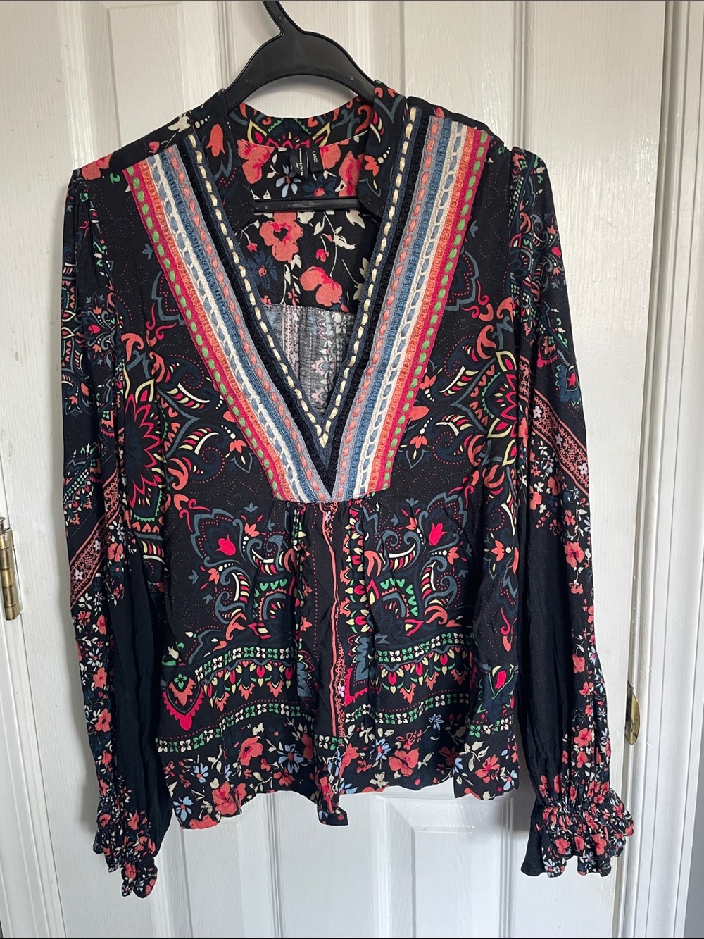 Anthropologie Sz L Bl^nk Stephanie Black Floral V-Neck Long Sleeve Top